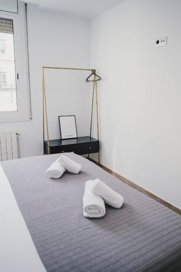 Апартаменты Bbarcelona Fira Superior Flats Экстерьер фото