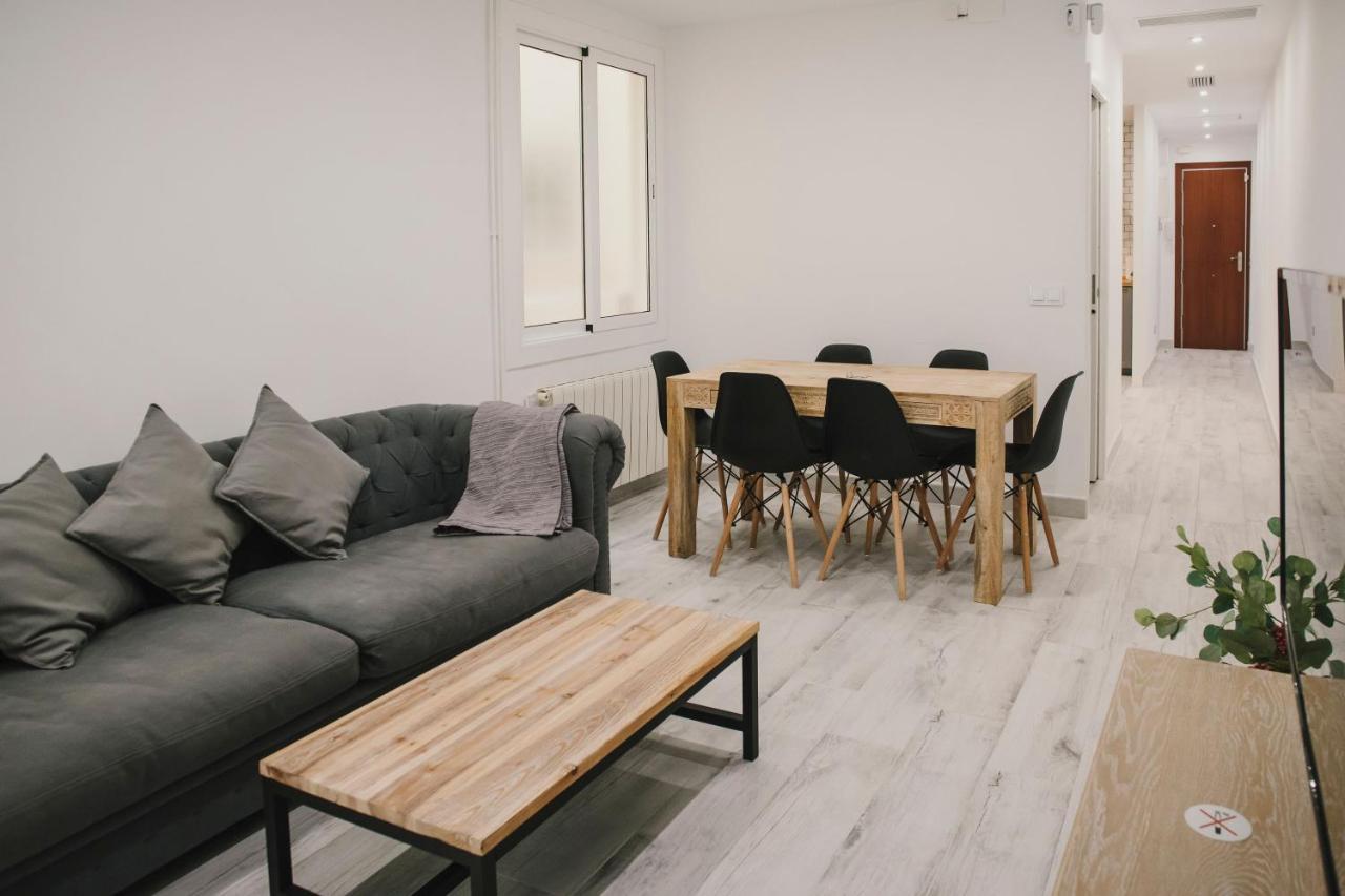 Апартаменты Bbarcelona Fira Superior Flats Экстерьер фото