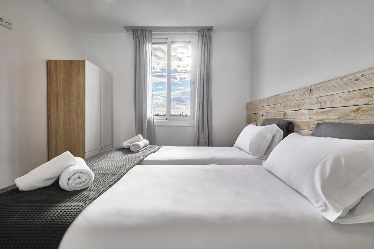Апартаменты Bbarcelona Fira Superior Flats Экстерьер фото
