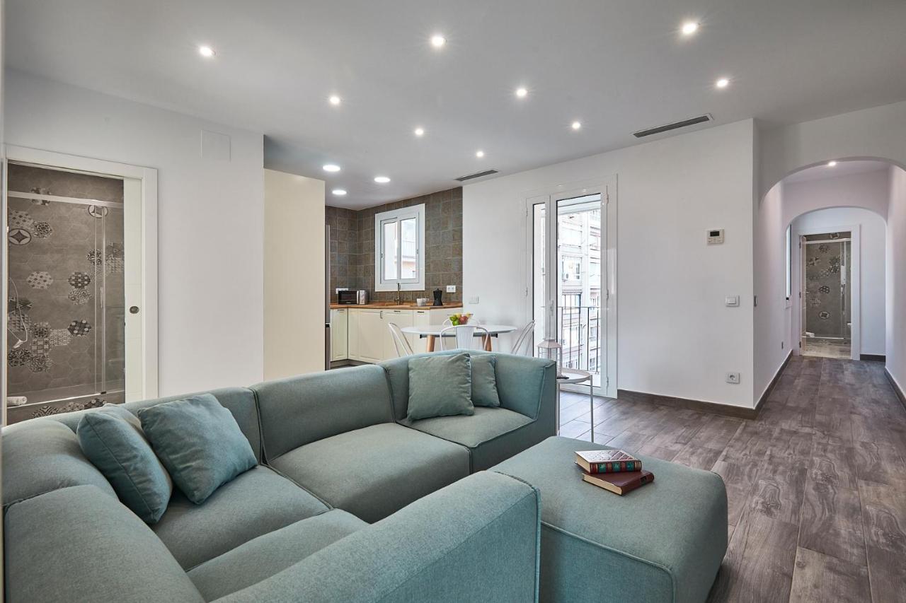 Апартаменты Bbarcelona Fira Superior Flats Экстерьер фото