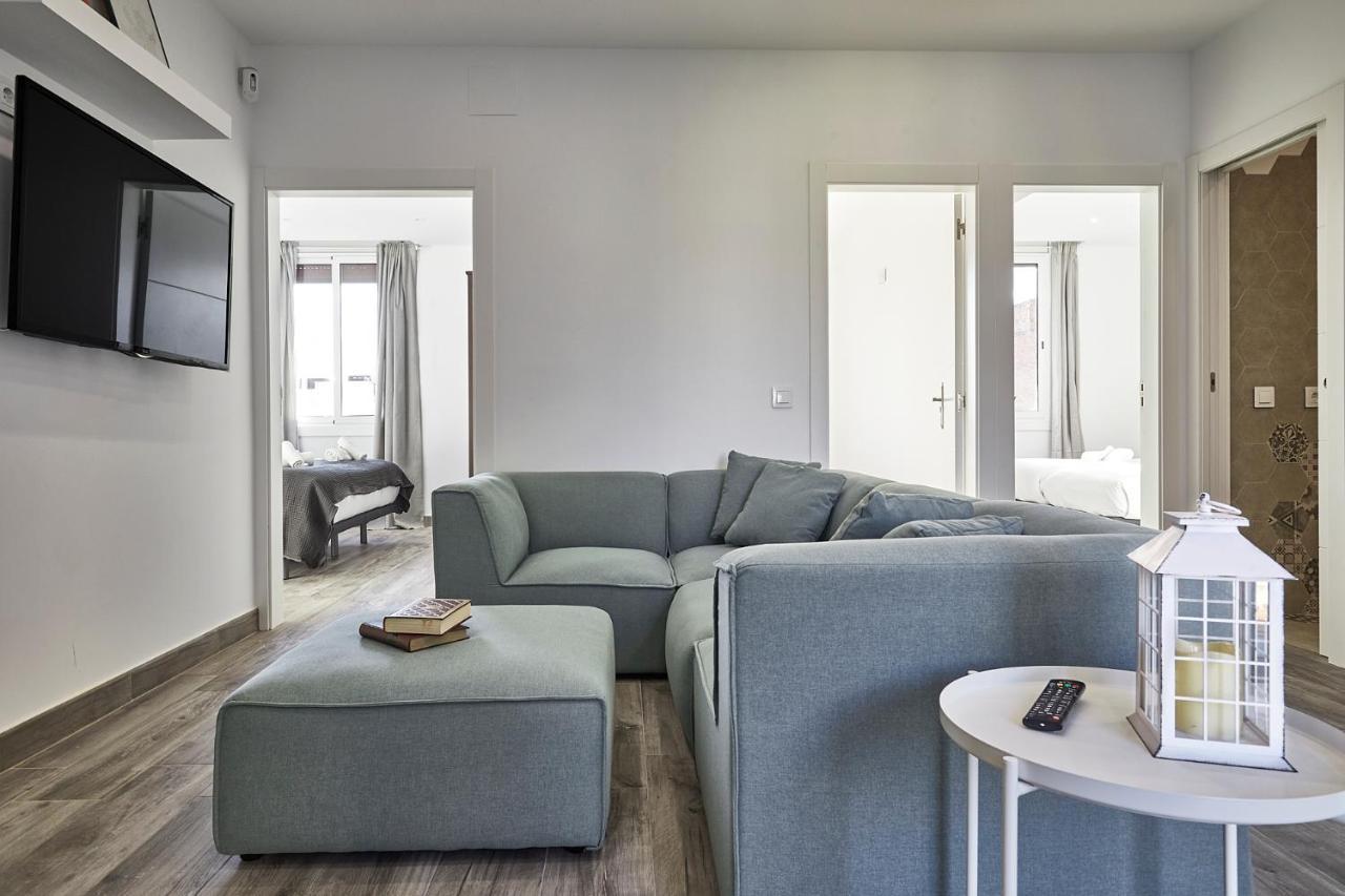 Апартаменты Bbarcelona Fira Superior Flats Экстерьер фото